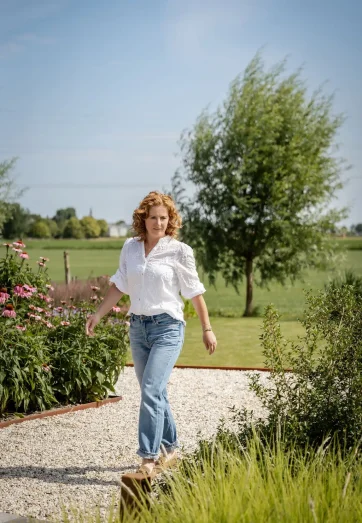gazon, landelijke tuin, borders, siergrind, cortenstaal, siergrassen, terras